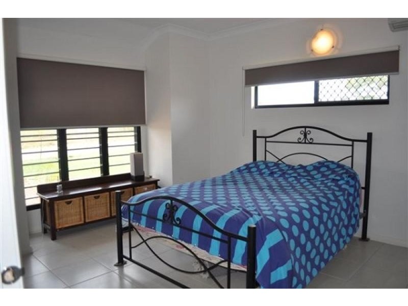 8 Deane Crescent, Rosebery NT 0832