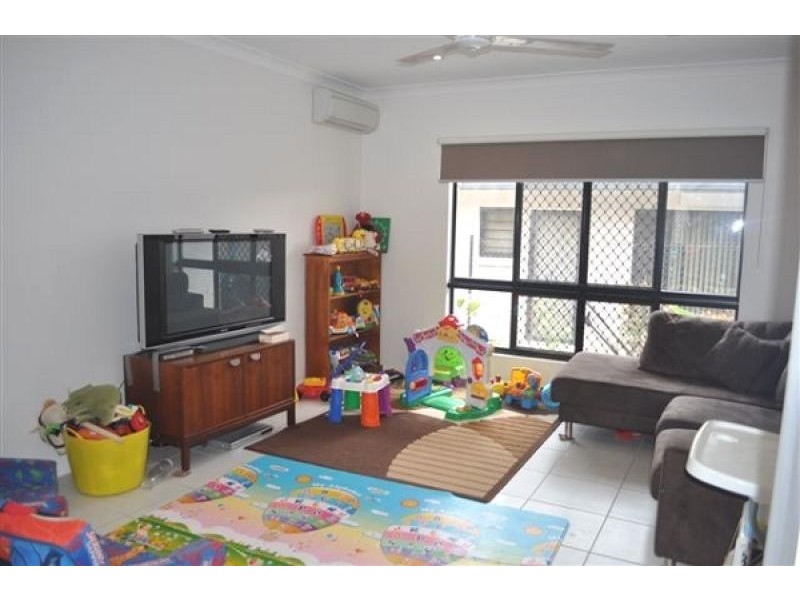 8 Deane Crescent, Rosebery NT 0832