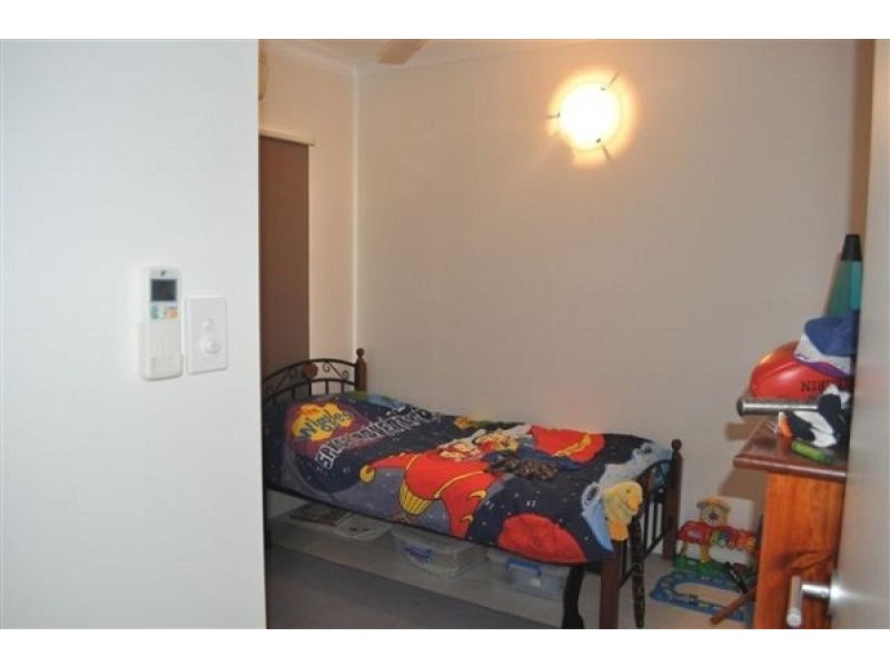 8 Deane Crescent, Rosebery NT 0832