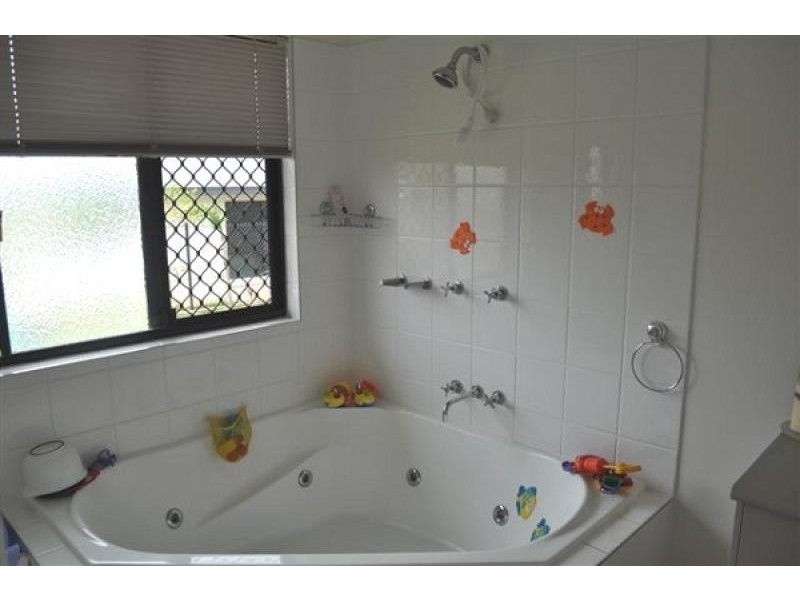 8 Deane Crescent, Rosebery NT 0832