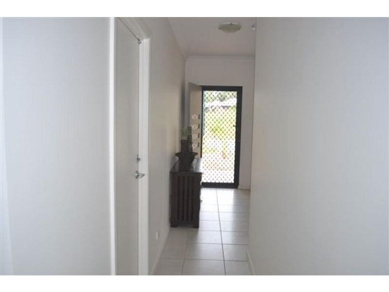 8 Deane Crescent, Rosebery NT 0832