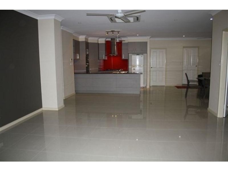 9 Savage Close, Farrar NT 0830