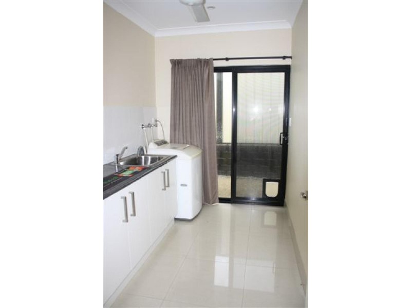 9 Savage Close, Farrar NT 0830