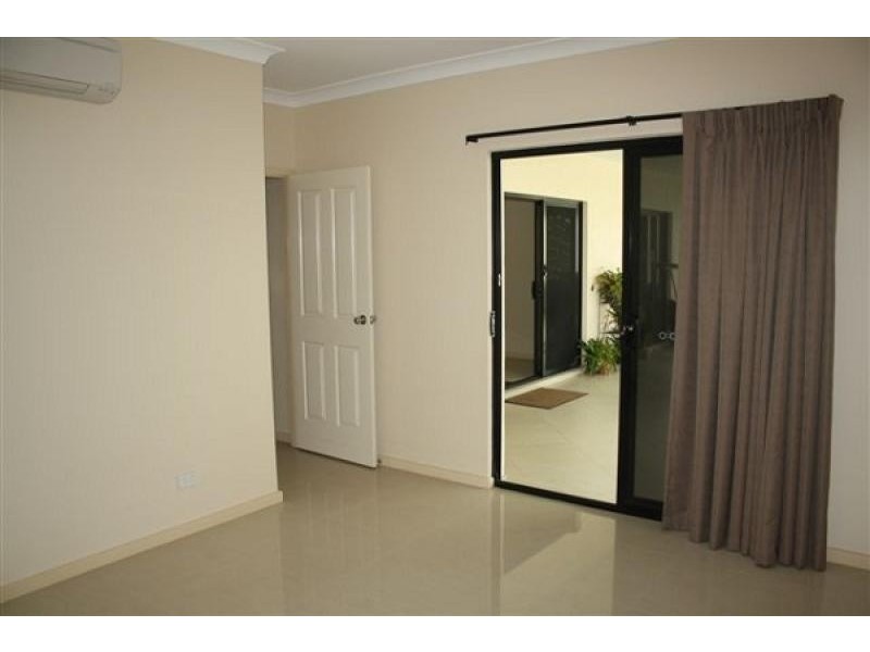 9 Savage Close, Farrar NT 0830