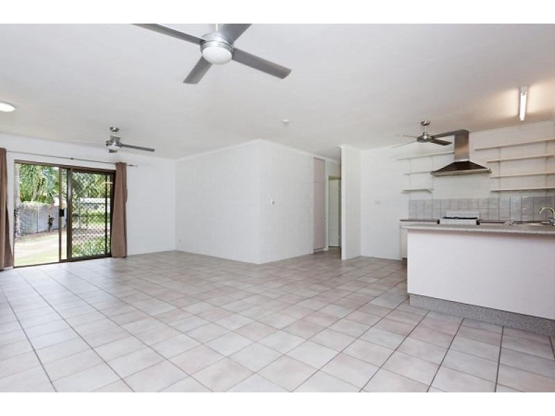 13 Favenc Court, Moulden NT 0830