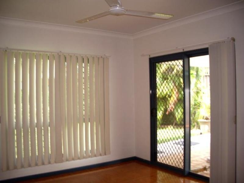 5 Wodyetia, Durack NT 0830