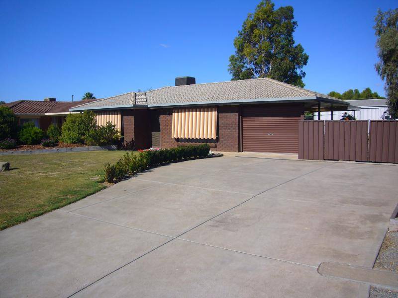 6 KAREDA STREET, Willaston SA 5118