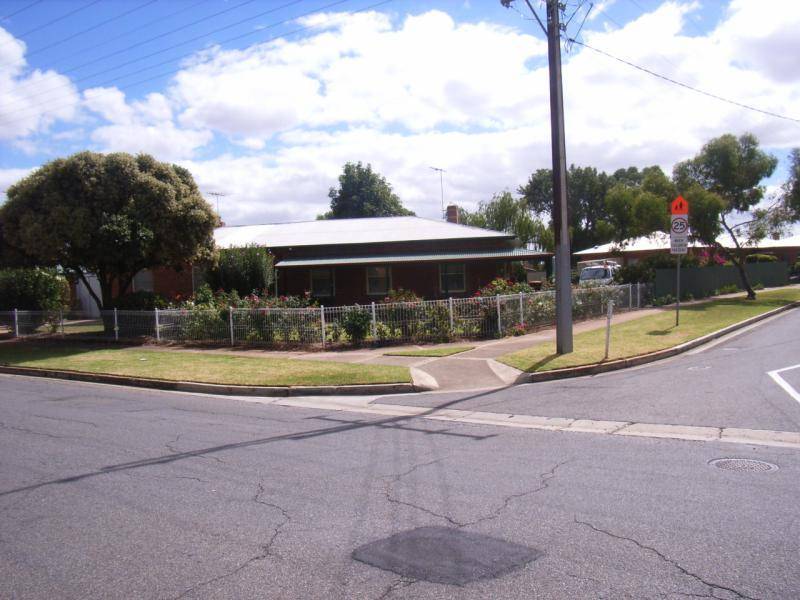 1 KENDALL STREET, Evanston SA 5116