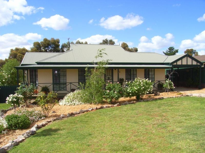 7 GOSLING COURT, Williamstown SA 5351