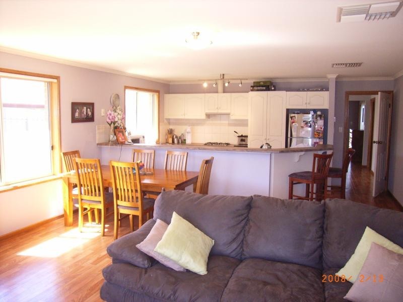 33 OAKLANDS CIRCUIT, Hewett SA 5118