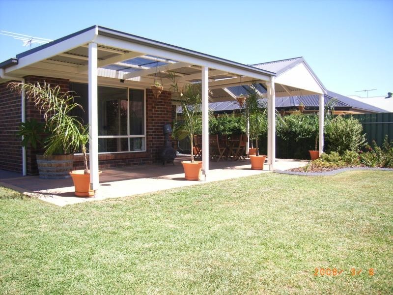 8 MCKINLAY SQUARE, Hewett SA 5118