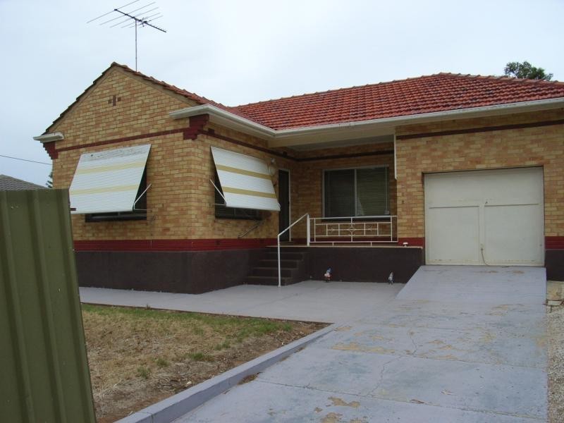 71 LYNDOCH ROAD, Gawler East SA 5118