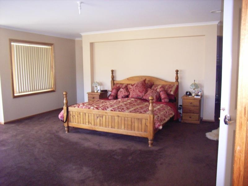 6 Merryl Court, Angle Vale SA 5117