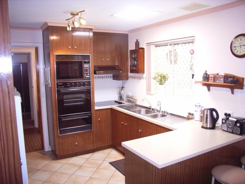 6 Barber Street, Willaston SA 5118