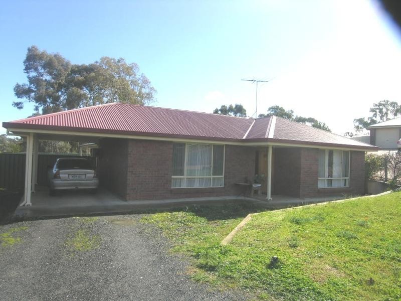 2 Tennant Court, Williamstown SA 5351