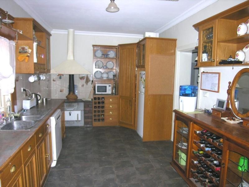 9 Gawler River Road, Willaston SA 5118