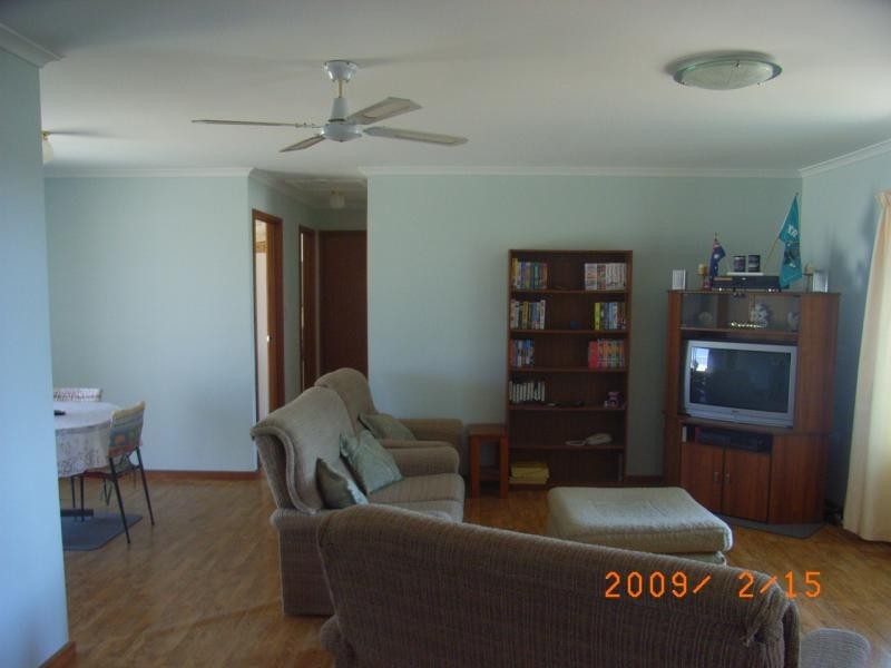 4 Chat Court, Thompson Beach SA 5501