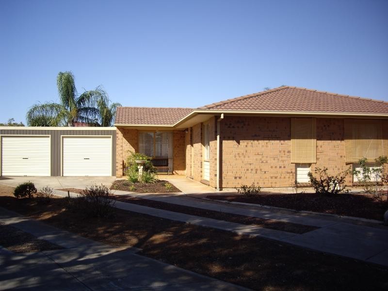 8 Roberts Court, Evanston Gardens SA 5116