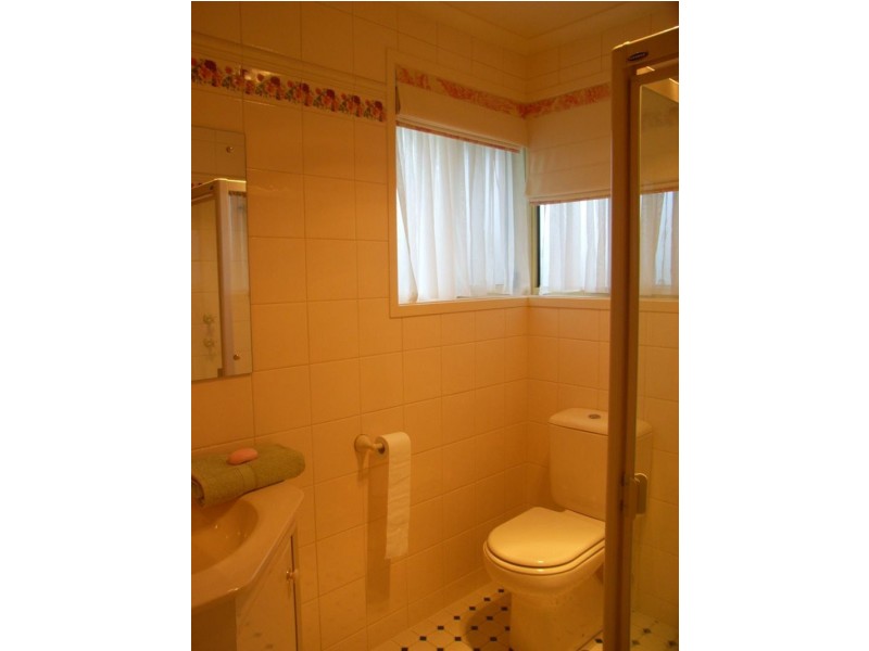 5 Burke Parade, Hewett SA 5118