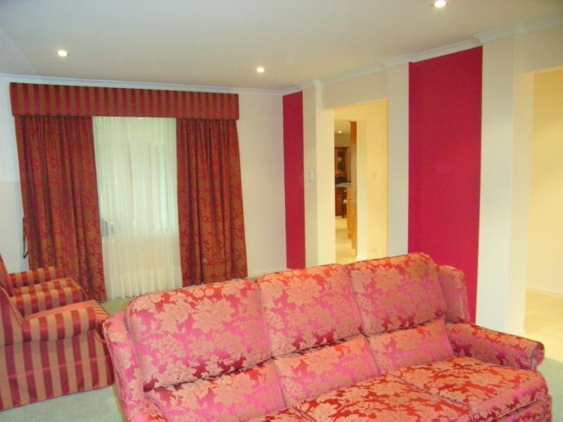 5 Burke Parade, Hewett SA 5118