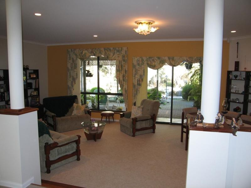 4 Baron Court, Greenock SA 5360