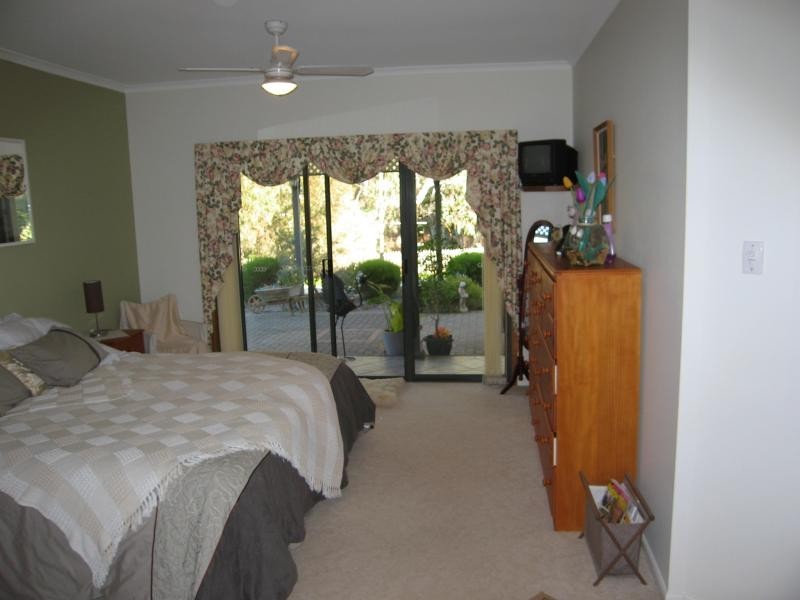 4 Baron Court, Greenock SA 5360
