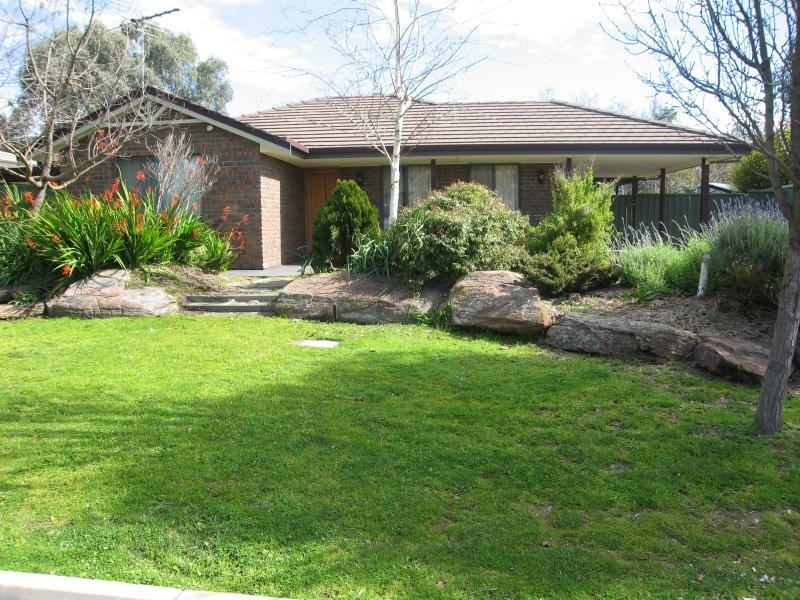 16 Mitchell Court, Williamstown SA 5351