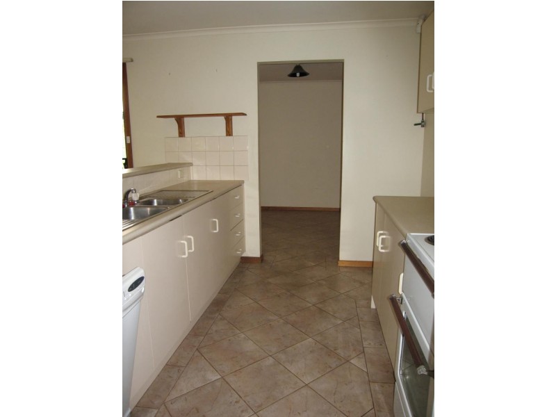 16 Mitchell Court, Williamstown SA 5351