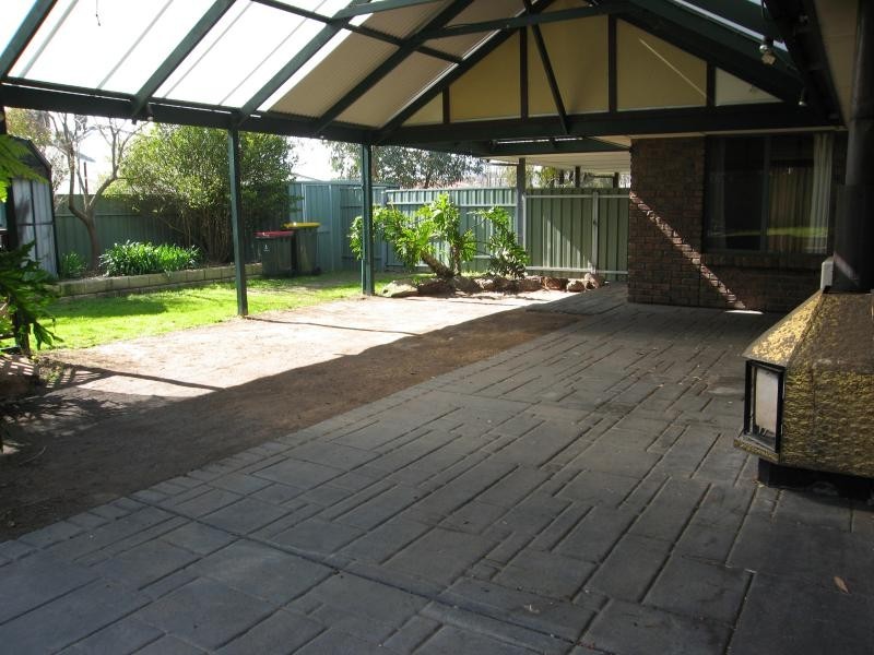 16 Mitchell Court, Williamstown SA 5351