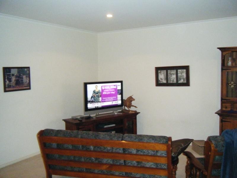 5 Netherby Avenue, Evanston Park SA 5116