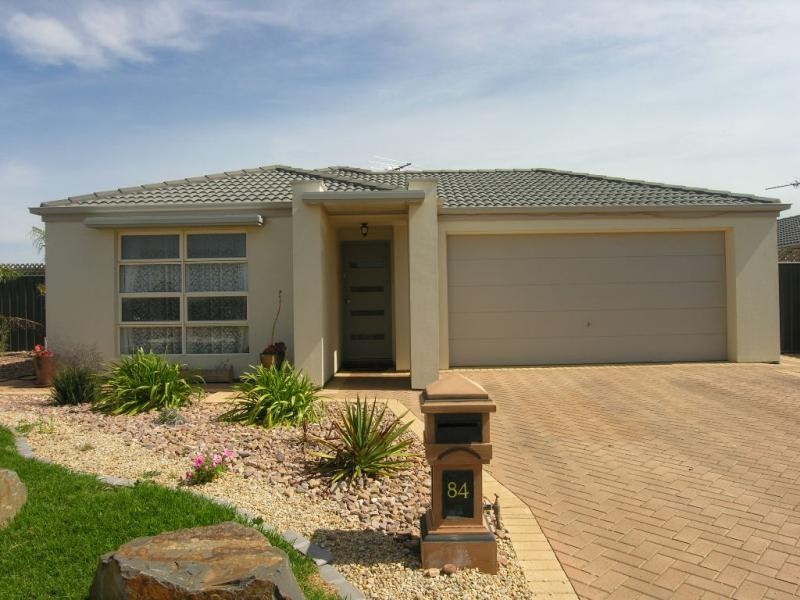 84 Lakeside Drive, Andrews Farm SA 5114