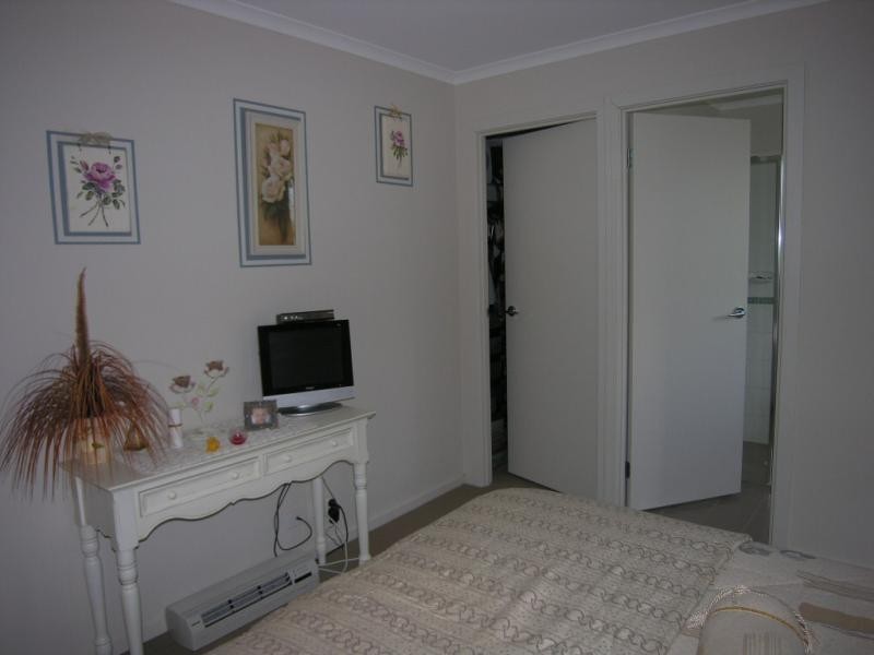 84 Lakeside Drive, Andrews Farm SA 5114