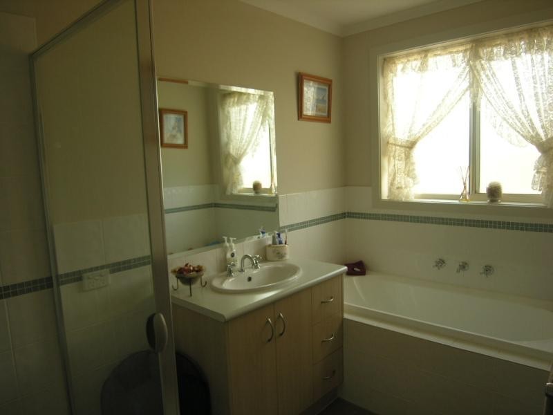 84 Lakeside Drive, Andrews Farm SA 5114