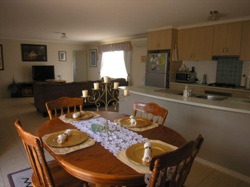 84 Lakeside Drive, Andrews Farm SA 5114