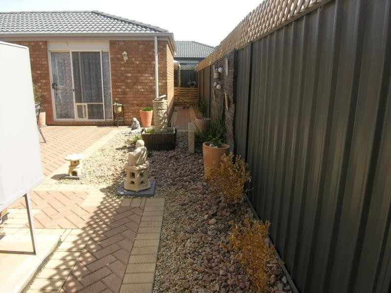 84 Lakeside Drive, Andrews Farm SA 5114