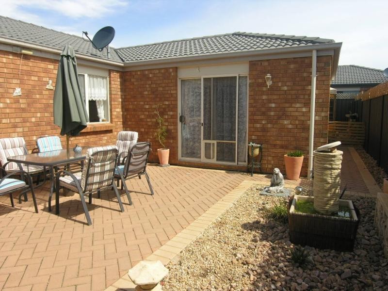 84 Lakeside Drive, Andrews Farm SA 5114