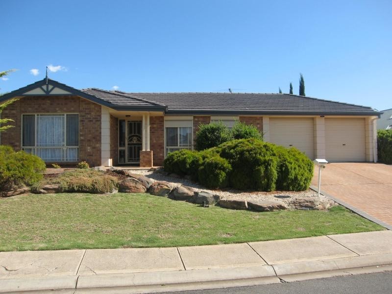 4 Gerlach Grove, Evanston Park SA 5116