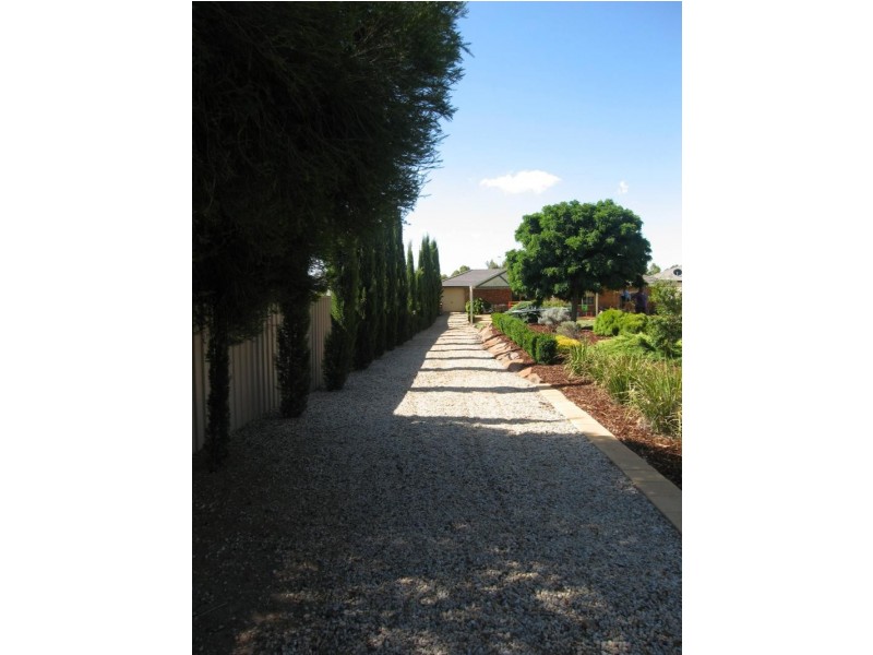 4 Gerlach Grove, Evanston Park SA 5116