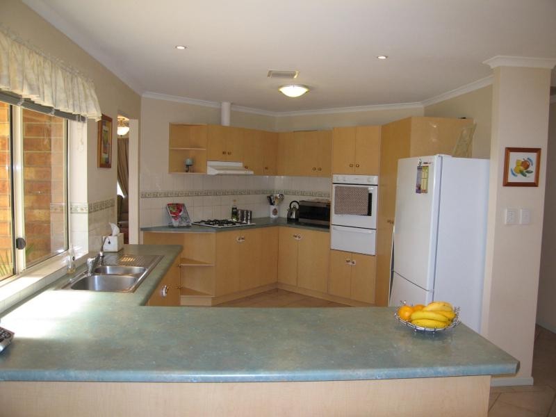 4 Gerlach Grove, Evanston Park SA 5116