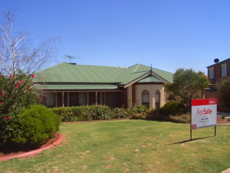 5 Thiele Crescent, Evanston Park SA 5116