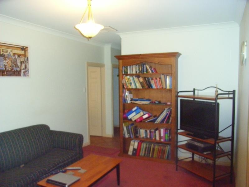 5 Thiele Crescent, Evanston Park SA 5116