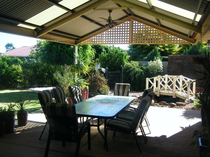 5 Thiele Crescent, Evanston Park SA 5116