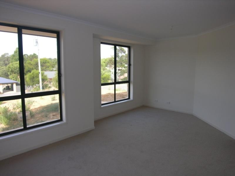 10 Whiteman Road, Williamstown SA 5351