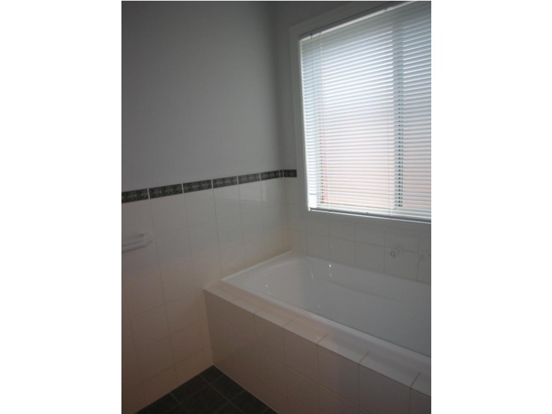 10 Whiteman Road, Williamstown SA 5351