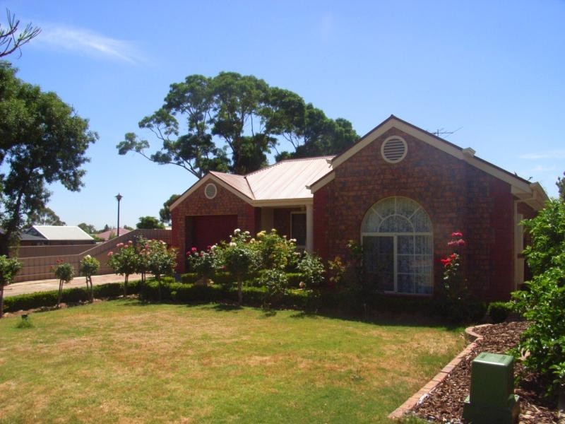 9 Holmes Street, Willaston SA 5118