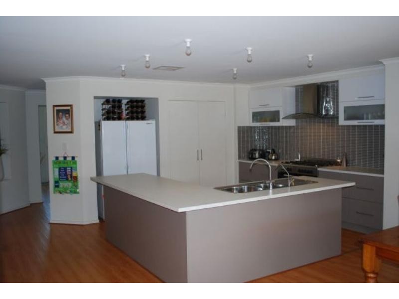 30 Lorikeet Grove, Hewett SA 5118