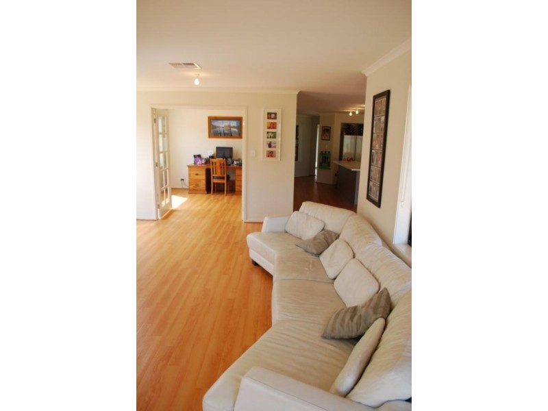 30 Lorikeet Grove, Hewett SA 5118