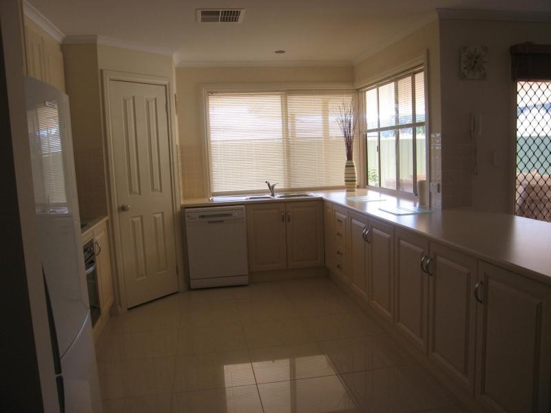 37 Rosella Circuit, Hewett SA 5118