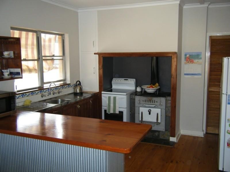 18 Davies Street, Willaston SA 5118