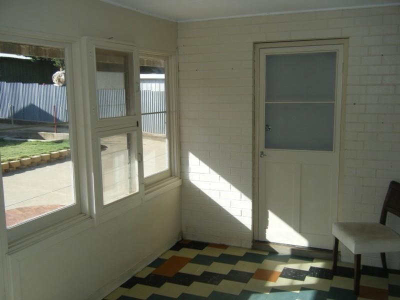 18 Davies Street, Willaston SA 5118